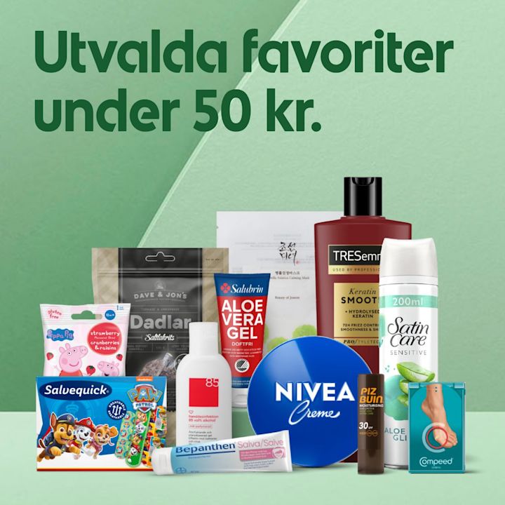 Olika hud- och hårvårdsprodukter samt snacks samlade framför en grön bakgrund med texten Utvalda favoriter under 50 kr.