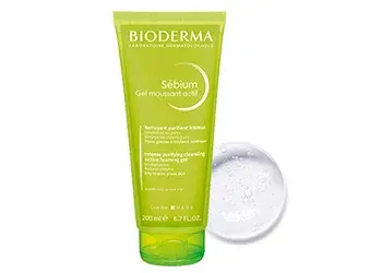 Bioderma Sébium Gel moussant actif mot en vit bakrund.